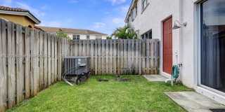 2311 NE 42nd Cir Gallery 4