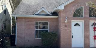 Well Maintained Townhouse Available For August 20th Occupancy Gallery 1