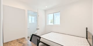 TL 1361 W 35th St - Co-Living TL 1361 W 35th St - Co-Living Gallery 9