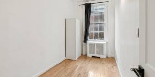 1225 SPRUCE Street Gallery 15