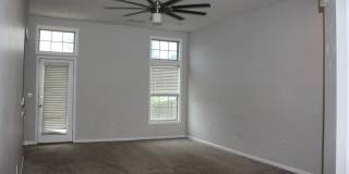 913 Fieldstone Gallery 6
