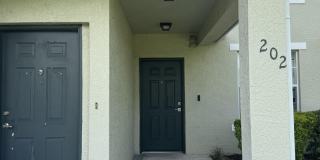 122 SW Peacock Boulevard Gallery 4