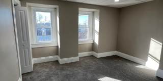 Newly Renovated 3 Bedroom, 1 Bathroom in Spring Hill- Central Air and Brand New Kitchen!! Gallery 24