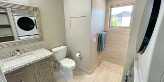Island Living in a Renovated 2-Bed, 2-Bath Unfurnished Maui Meadows Retreat Gallery 13