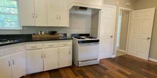 78704 - SUPER LOCATION !  SFH   FREE RENT :  1 OR 2 YR LEASE w/ qualified app- CALL FOR DETAILS Gallery 6