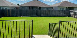 3 Bed-2 Bath- Wyndham Neighborhood-Academy ISD Gallery 14