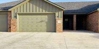 PRE-LEASING FOR AUGUST! Spacious 3-Bedroom Townhouse Near Texas Tech Gallery 1