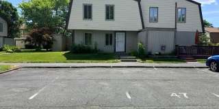 47 KING HENRY Circle Gallery 1