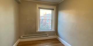 422 Hanover St. Gallery 10