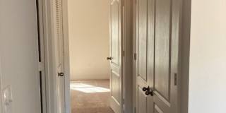 Like New 3/2/2 house with a screened in porch. Gallery 12