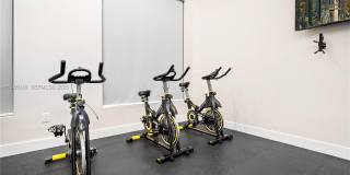 202 NE 36th Ter Gallery 90