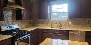 Spacious 4-Bedroom Home with Pool Gallery 4