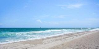 3221 S Ocean Boulevard Gallery 3