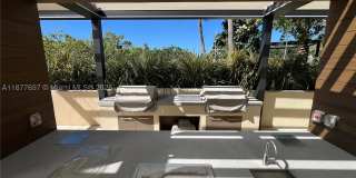 300 S Pointe Dr Gallery 37