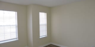 Centrally located with easy access to bases & shopping! Gallery 15