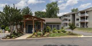 Hickory Woods Apartments Gallery 8