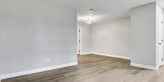 2065 Dowlen Rd - 05 Gallery 1