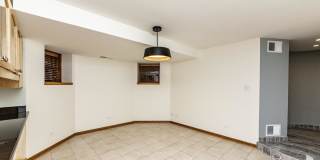 4625 N Dover Gallery 6