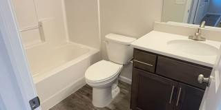 Spacious 3-bed 2.5 Bath - First Month Free! Gallery 13