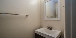 Exceptional 6-Bedroom Residence Near ASU with Garage & Modern Conveniences Gallery 19