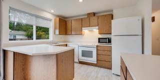 3bd/2ba Bothell Home Gallery 10