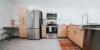 Regius Square Gallery 1