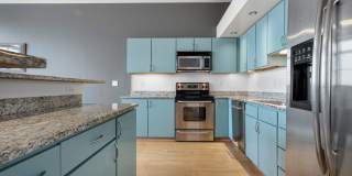 Upscale condo in Belmar Commons Gallery 8