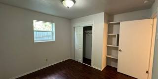 2-BEDROOM *ALL UTILITIES INCLUDED* Gallery 13