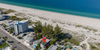 1 Bedroom Beachfront Condo, Steps away from Beach Access! Gallery 34