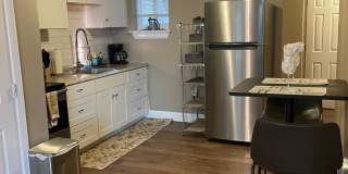 Charming furnished 2br 2nd Floor Apartment in Wilmington Gallery 11