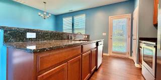 Updated 3BR Townhome | Community Pool, Gym, Pickleball, & Tennis Courts | Easy RTP Access Gallery 12