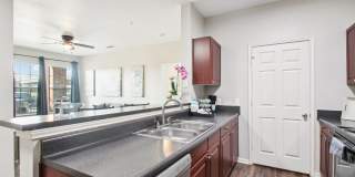 The Flats at MacArthur Gallery 5