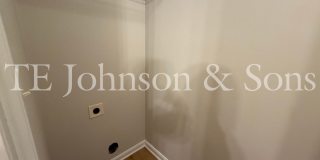 Beautiful 3BR Home with Vaulted Ceilings, Community Pool & Main Level Primary Suite Beautiful 3BR Home with Vaulted Ceilings, Community Pool & Main Level Primary Suite Gallery 16