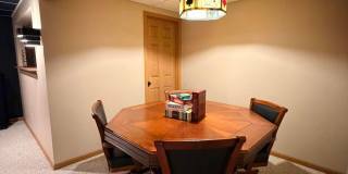 5205 Wabash River Street Gallery 41