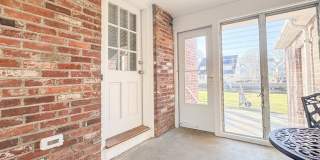 40 Walter Street unit: 1 Gallery 4