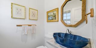 Modern Furnished Balboa Peninsula Beach House with Rooftop Deck Gallery 9