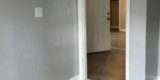 87 Schuyler Ave Gallery 1