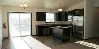 4 Bed 3 Bath Single Family Home Gallery 6