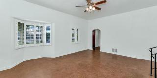 114 W Windsor Avenue Gallery 5