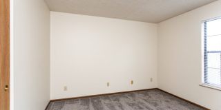 Silver Maple Apartment Homes Gallery 10