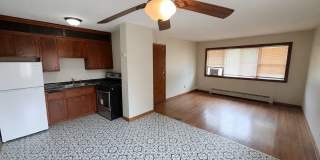 Updated 2-Bedroom NE Minneapolis Apartment with/ Off-Street Parking! Gallery 4