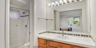 Beautiful Home with Lakeview in a Gated Community! - Just reduced!! Gallery 22