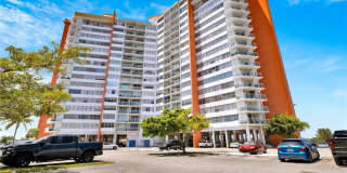 1351 NE Miami Gardens Dr Gallery 1