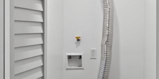 6036 Denny Ave Gallery 15