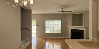 Move in Ready Three Bedroom Townhome in West Ashley Gallery 1