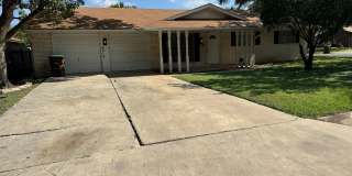 Welcome home to 6919 Moon Lake! Gallery 3