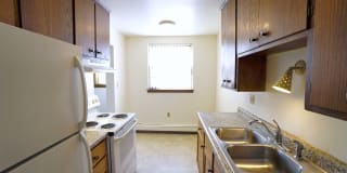 Priscilla Standish Apartments Gallery 17
