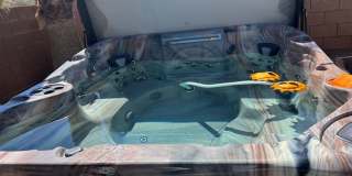 Single Story w/ Pool and Spa - Pool Service Inc. 8/1 move in Gallery 21