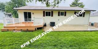 "Stunning 3-Bed Home with Modern Finishes, Spacious Yard, and Quiet Cul-De-Sac Location!" Gallery 4