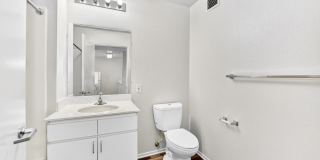 900 F Street Gallery 22